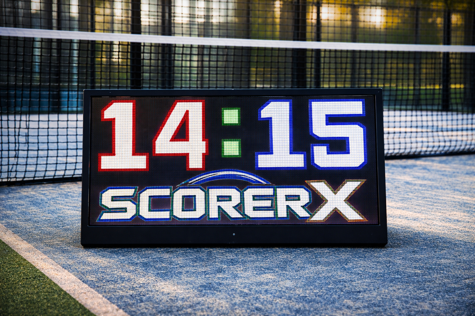 Standby con marca ScorerX y hora